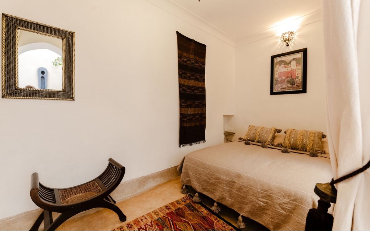 1774954627-room2.jpg
