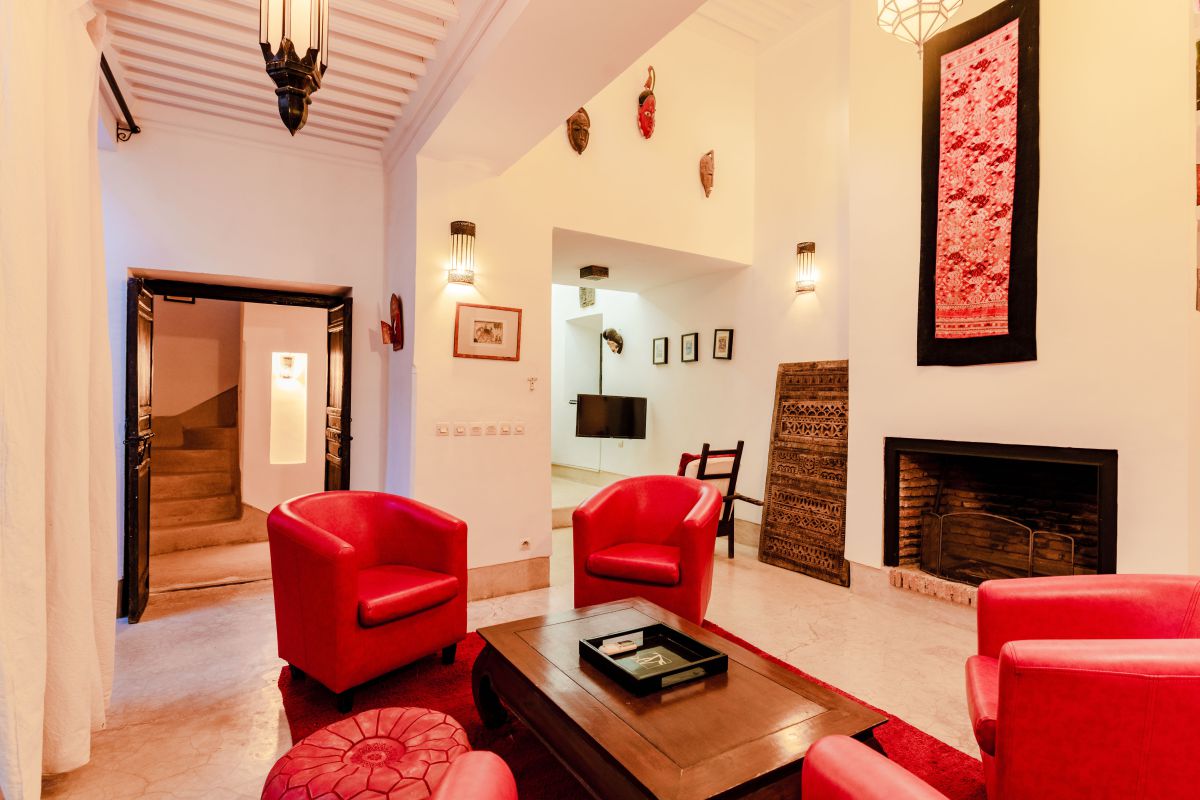1775140499-riad-rouge2.jpg
