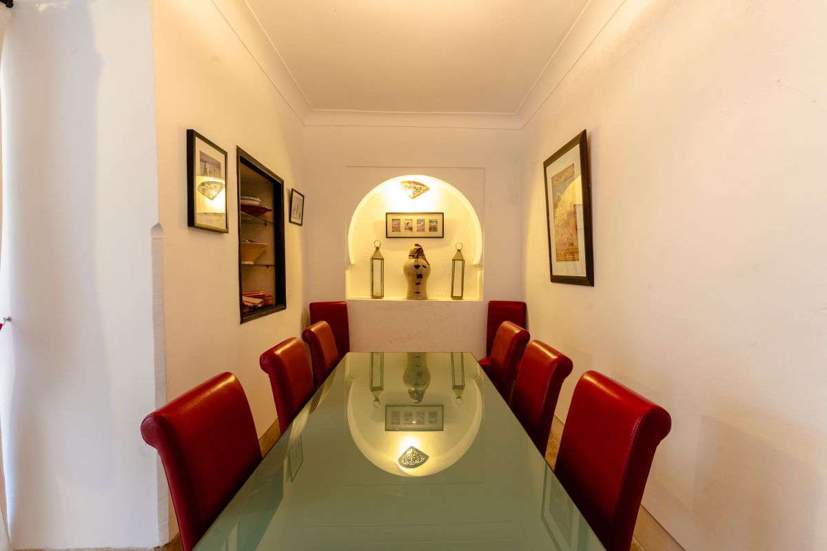 1775140743-riad-rouge6.jpg