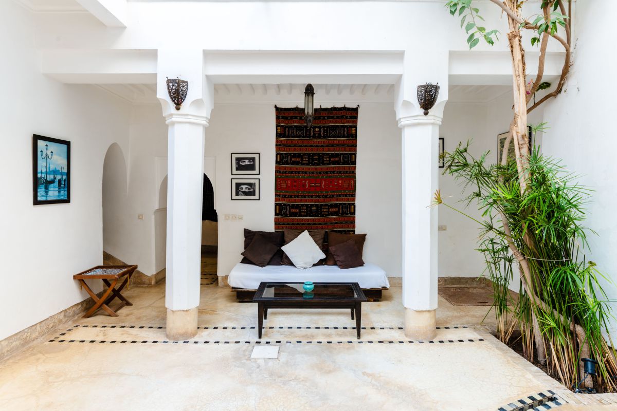 1775140747-riad-rouge7.jpg