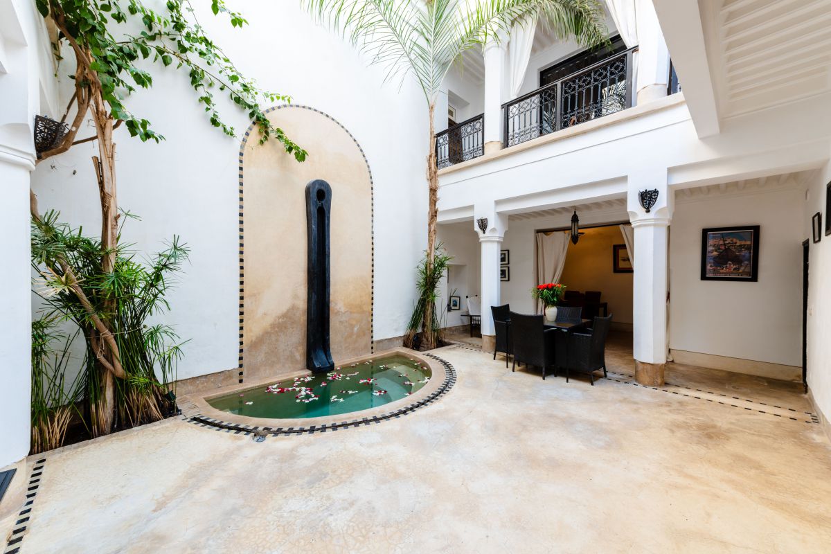1775140749-riad-rouge8.jpg