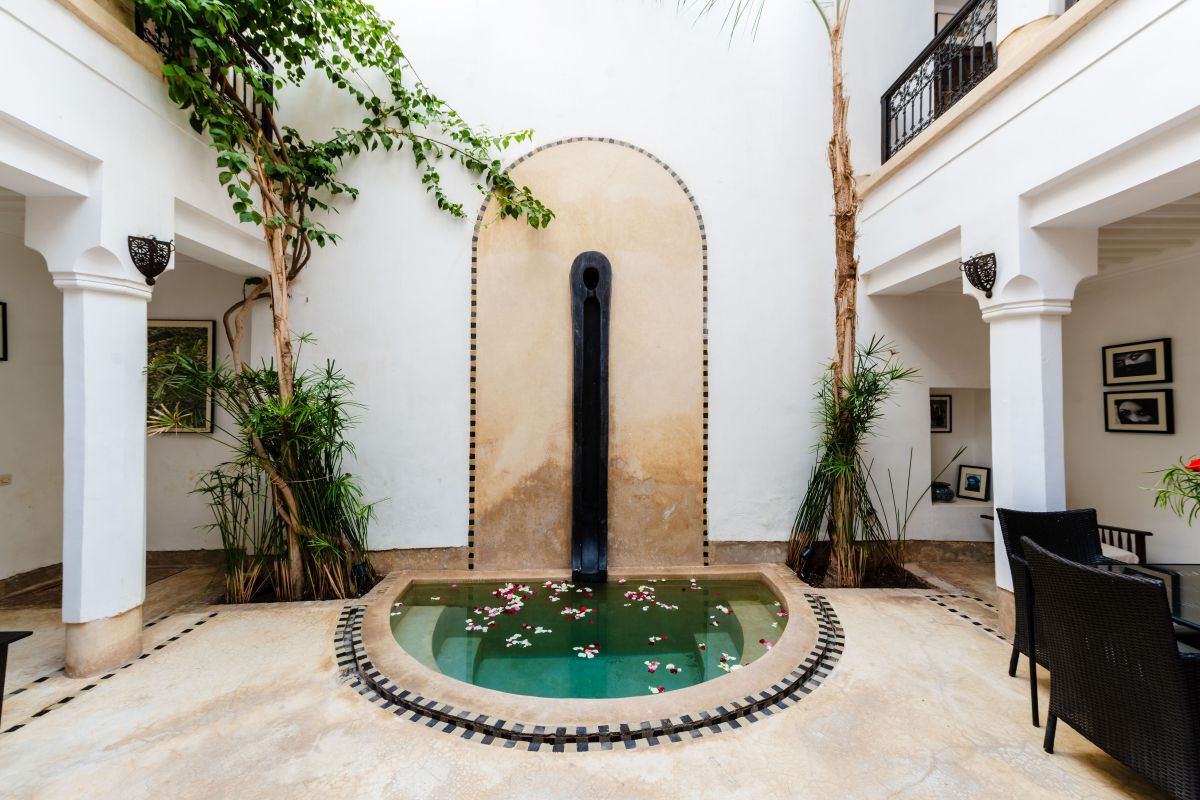 1775140751-riad-rouge9.jpg